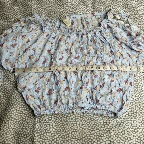 Forever 21 Floral print off the shoulder Crop top - Picture 8 of 9
